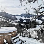 Bei Selbstversorger Auf Kleinbauernhof Eriz