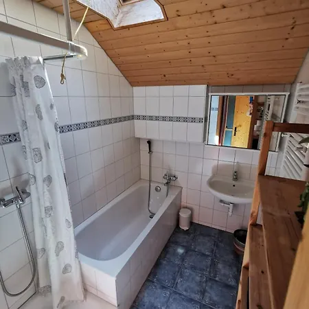 Bei Selbstversorger Auf Kleinbauernhof *