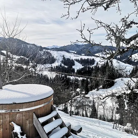Bei Selbstversorger Auf Kleinbauernhof Eriz