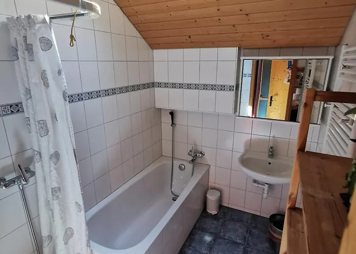 Bei Selbstversorger Auf Kleinbauernhof *