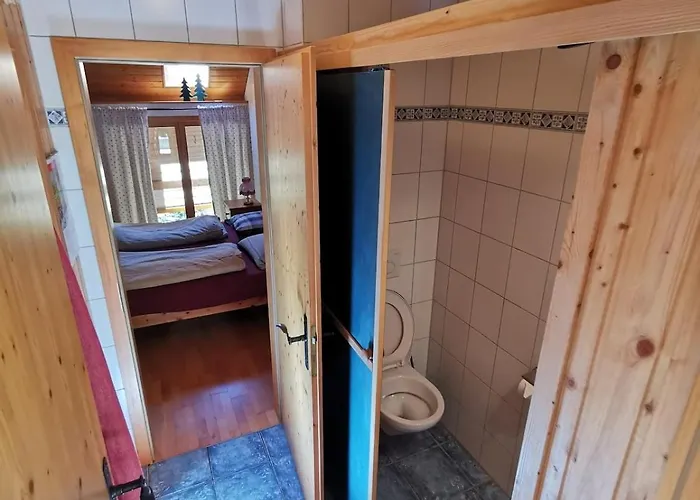 Bei Selbstversorger Auf Kleinbauernhof *